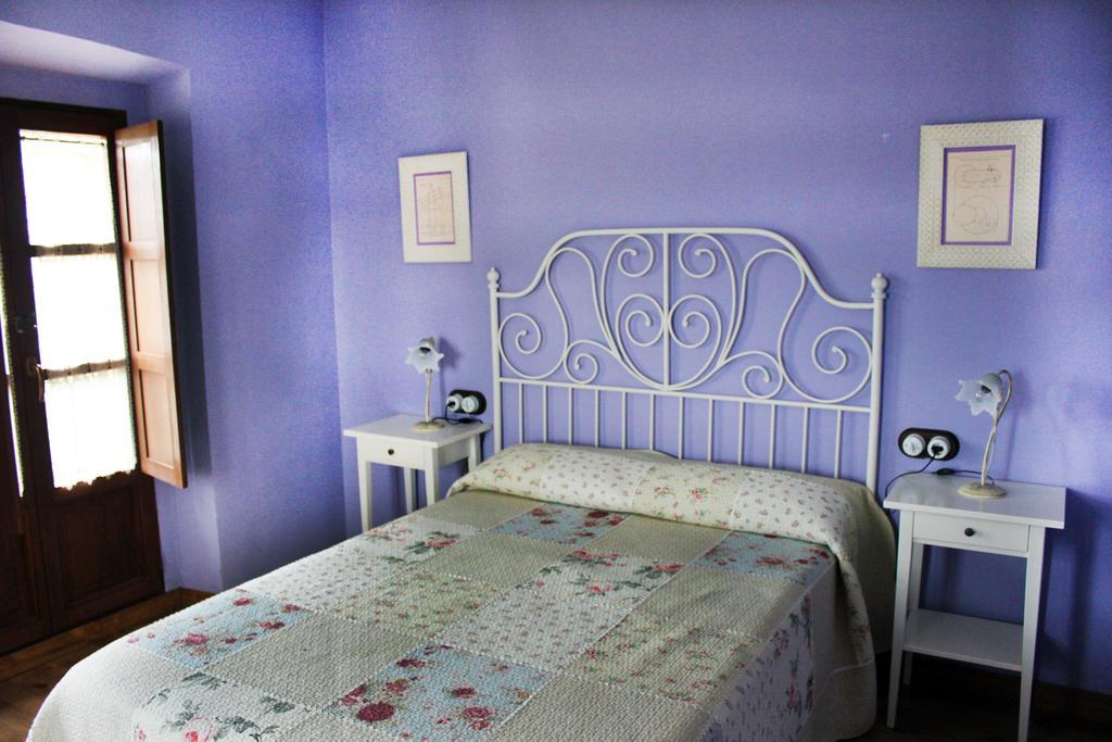 Escuelas De Fuentes Villaviciosa  Ngoại thất bức ảnh
