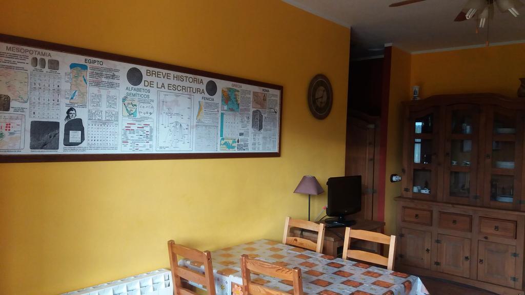 Escuelas De Fuentes Villaviciosa  Ngoại thất bức ảnh